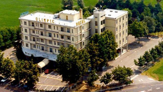 Hotel Olimpic Castel Maggiore Exterior foto